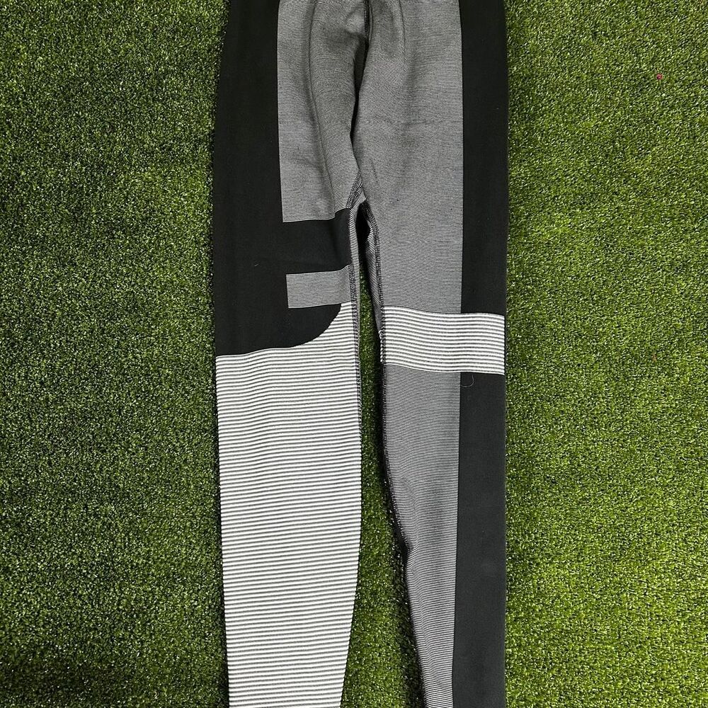 Nike Women's multi Leggings